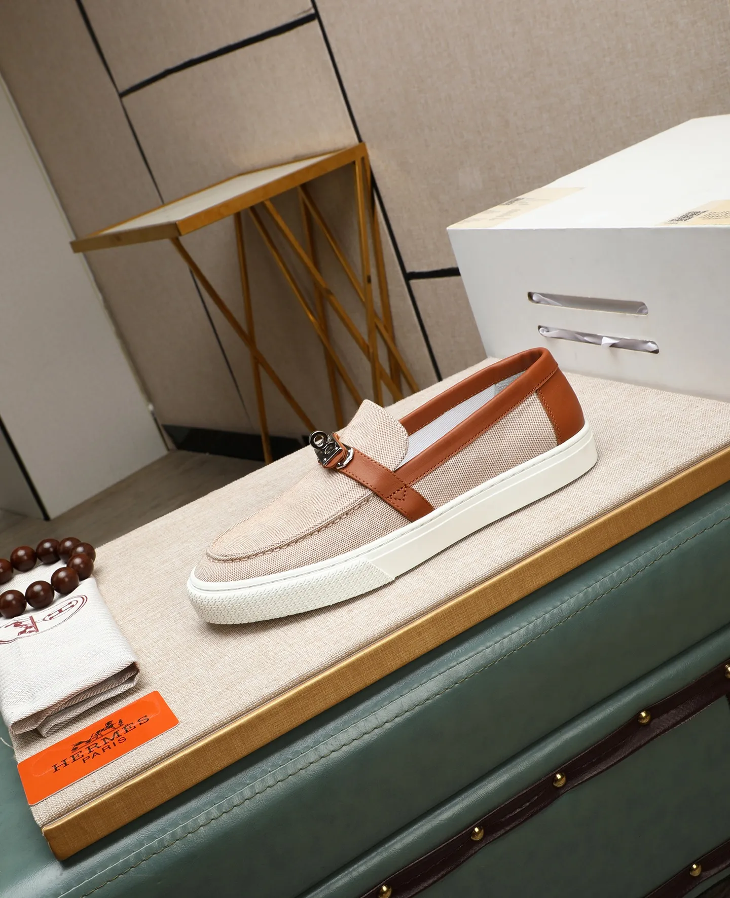Men's shoes 💰720 (top version) [HERMÈS] Hermès counter new model 🆕men's casual loafers, the fabric is made of high-tech original materials and first-layer cowhide, spliced ​​with a variety of comfortable materials, lightweight EVA original outsole, and Labang lasting method to create a very light and energetic fashion style! Size: 39-44 (38 45 customized)